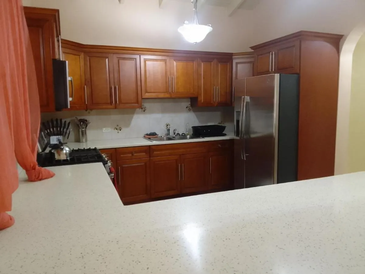 Gasthuis Abigail'S Sunflower Entire 2 Bedroom Apt Wesley Will