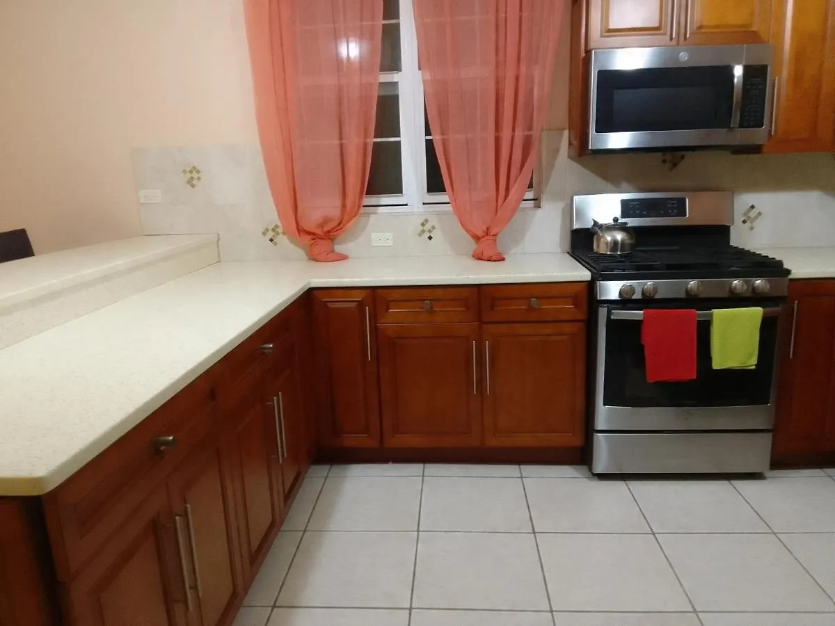 Abigail'S Sunflower Entire 2 Bedroom Apt Wesley Will